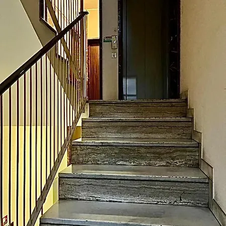 Apartment Vercelli Milan